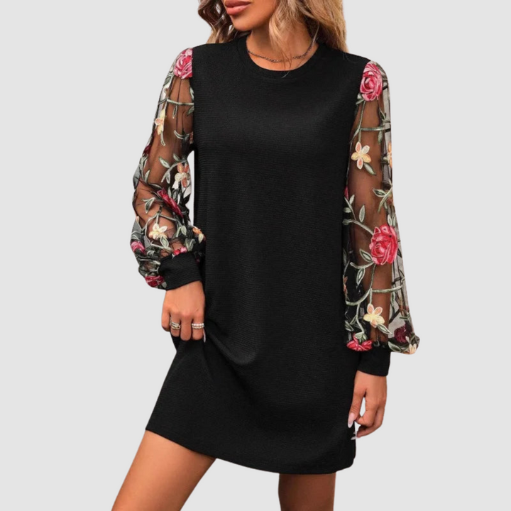 Abito lungo in pizzo Shara™ con maniche lunghe