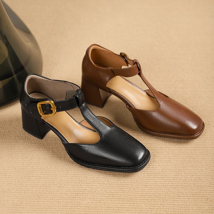 Scarpe con cinturino in Pelle