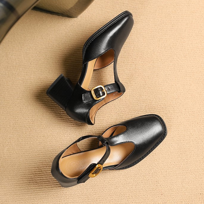 Scarpe con cinturino in Pelle