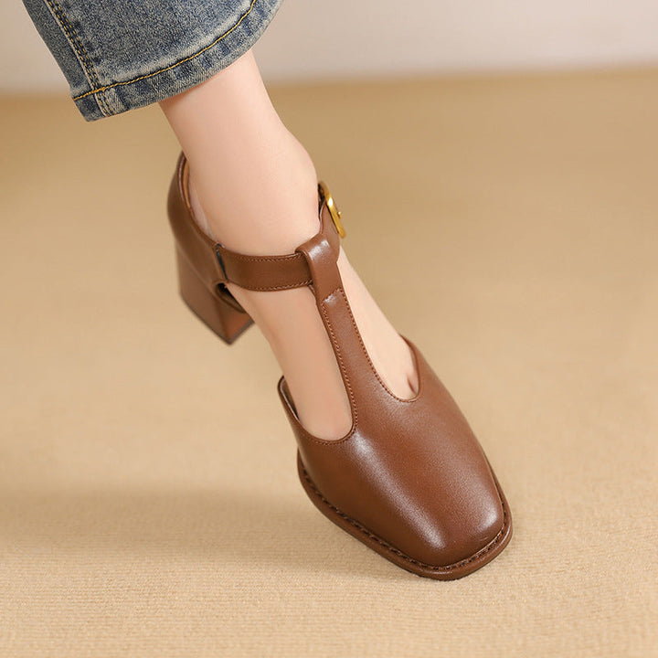 Scarpe con cinturino in Pelle