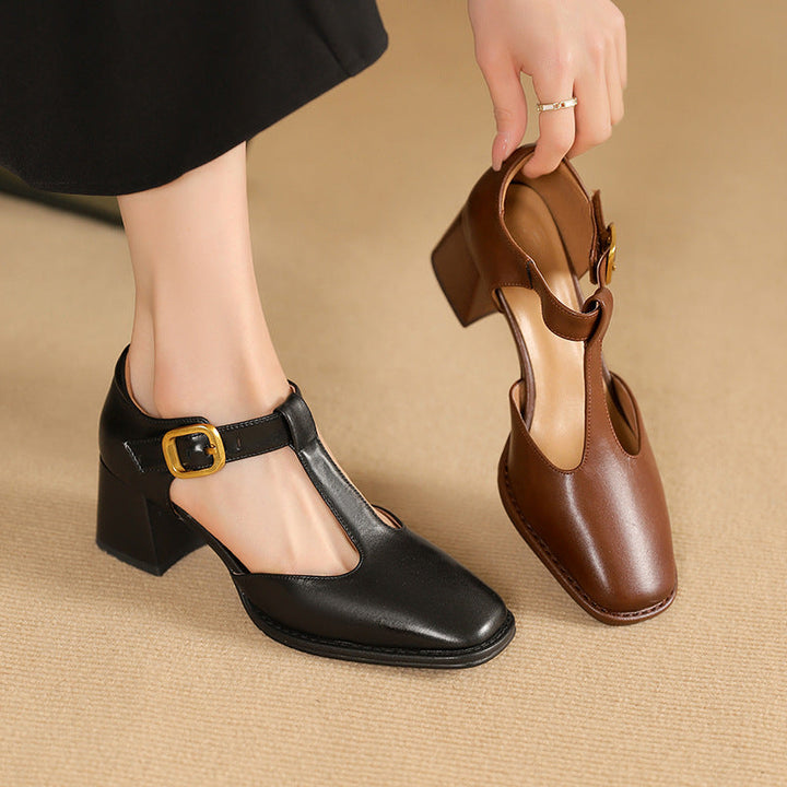 Scarpe con cinturino in Pelle